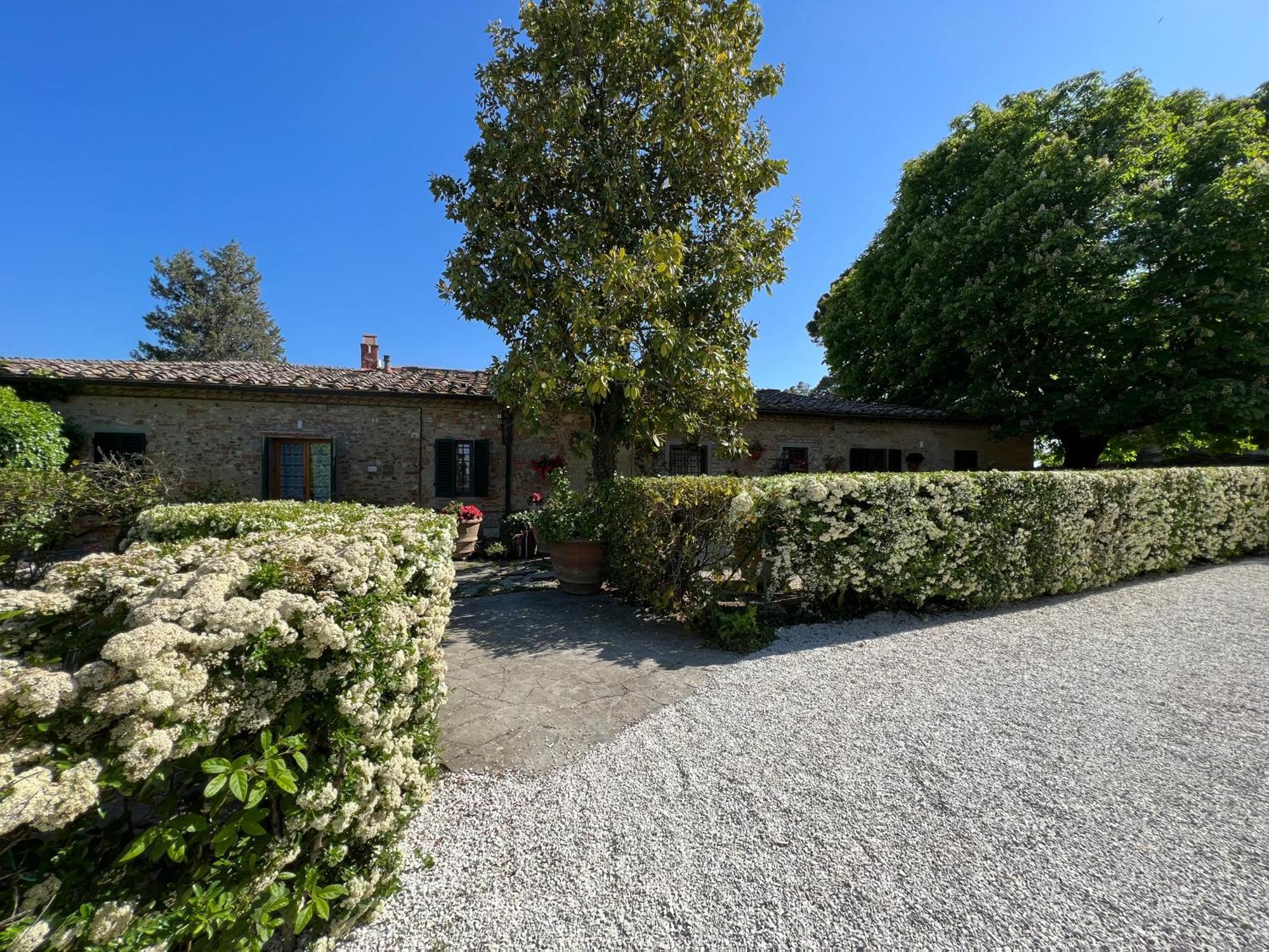 Agriturismo Bio Fattoria Bacio Certaldo Bagian luar foto