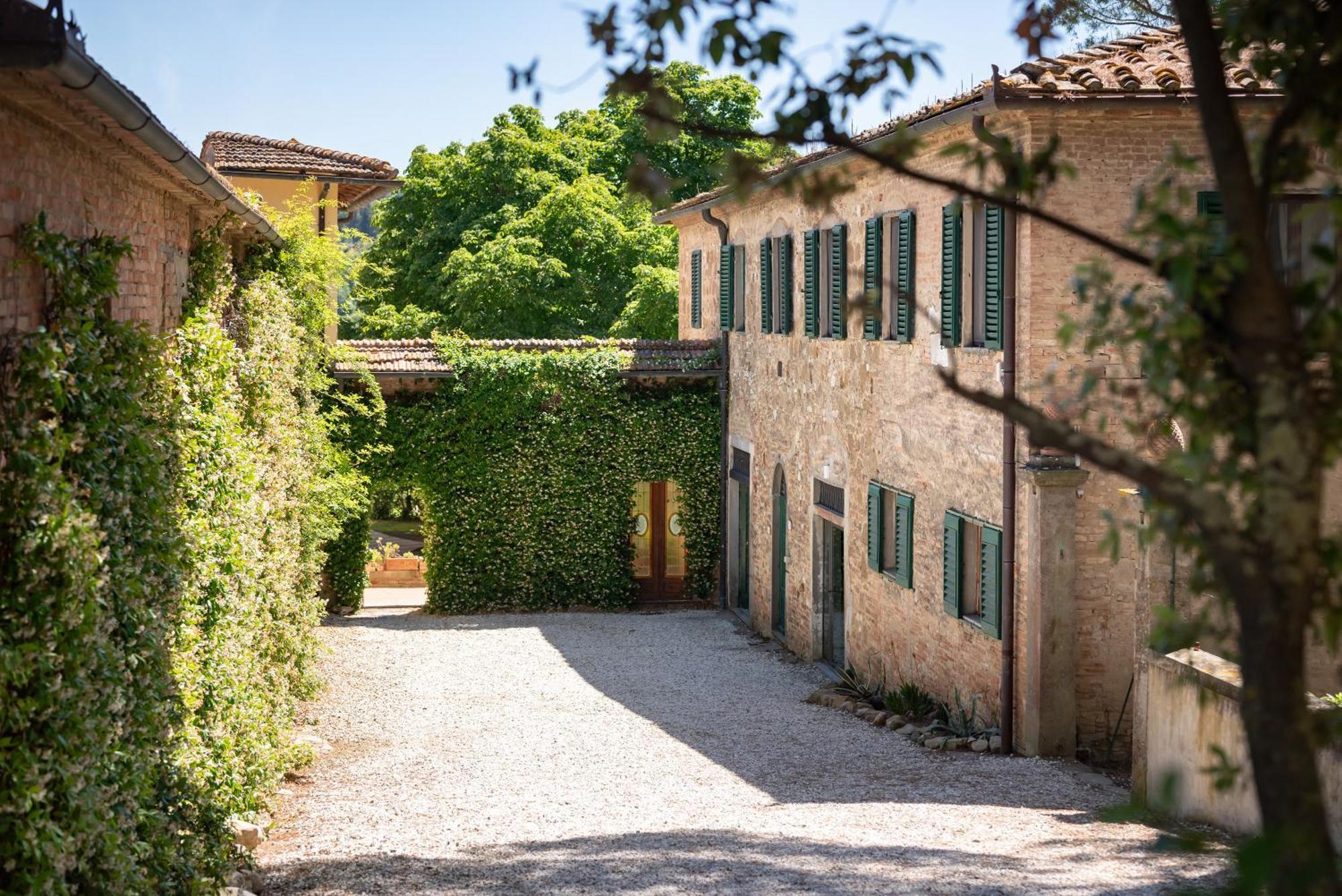 Agriturismo Bio Fattoria Bacio Certaldo Bagian luar foto